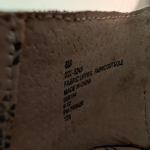 Betsey Johnson Black Lace Pointed-Toe High Heels Sz 8 - Picture 7 of 7